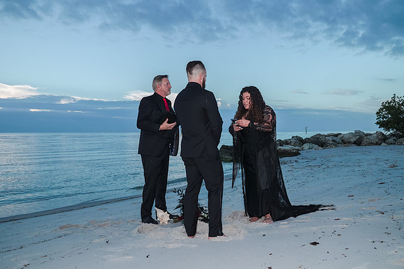 2023-10-31 Jacqueline and Michael Wedding at Smathers Beach Key West-8310
