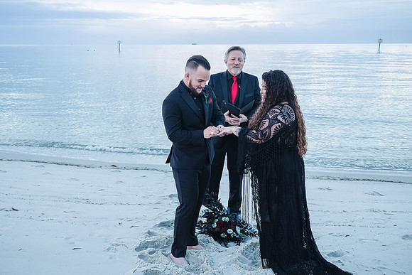2023-10-31 Jacqueline and Michael Wedding at Smathers Beach Key West-8351