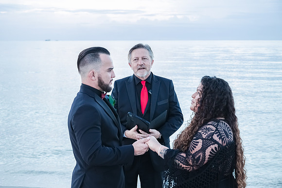 2023-10-31 Jacqueline and Michael Wedding at Smathers Beach Key West-8360