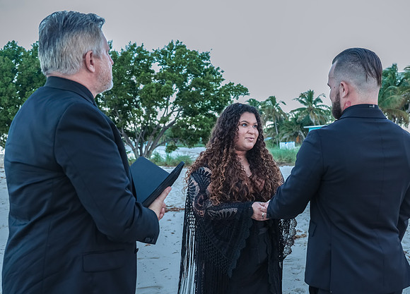 2023-10-31 Jacqueline and Michael Wedding at Smathers Beach Key West-8377