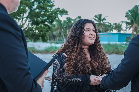 2023-10-31 Jacqueline and Michael Wedding at Smathers Beach Key West-8378