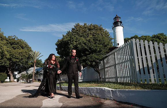 2023-10-31 Jacqueline and Michael Wedding at Smathers Beach Key West-8585