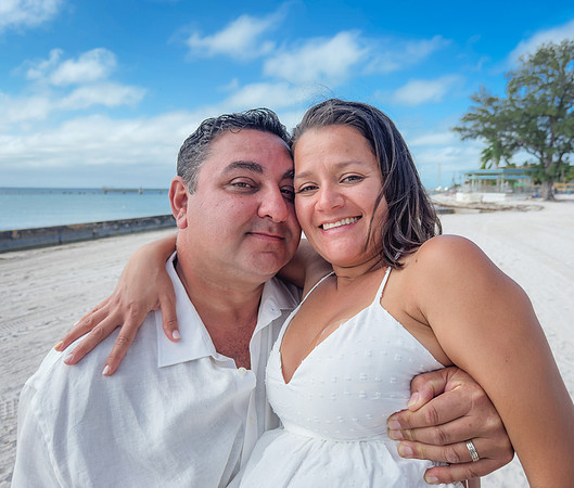 2023-11-28 Adriana and Francesco  Higgs  Beach Wedding Vow Renewal_-26