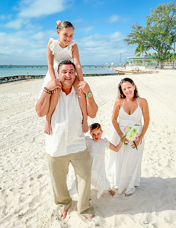 2023-11-28 Adriana and Francesco  Higgs  Beach Wedding Vow Renewal_-30