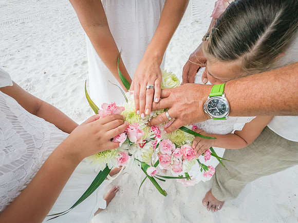 2023-11-28 Adriana and Francesco  Higgs  Beach Wedding Vow Renewal_-31