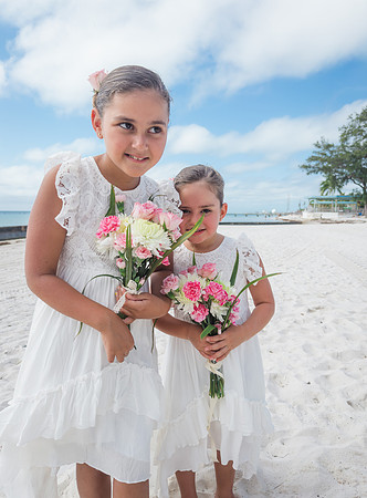 2023-11-28 Adriana and Francesco  Higgs  Beach Wedding Vow Renewal_-34