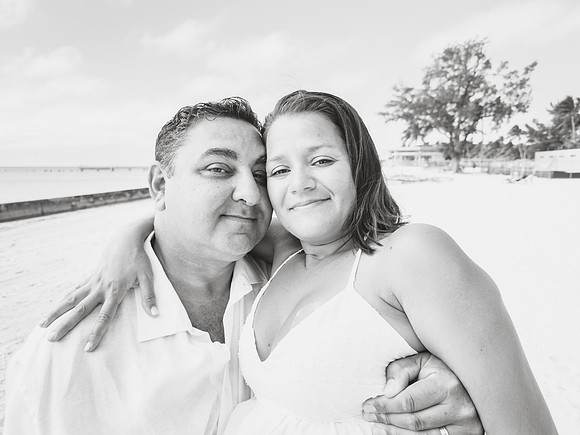 2023-11-28 Adriana and Francesco  Higgs  Beach Wedding Vow Renewal_-27
