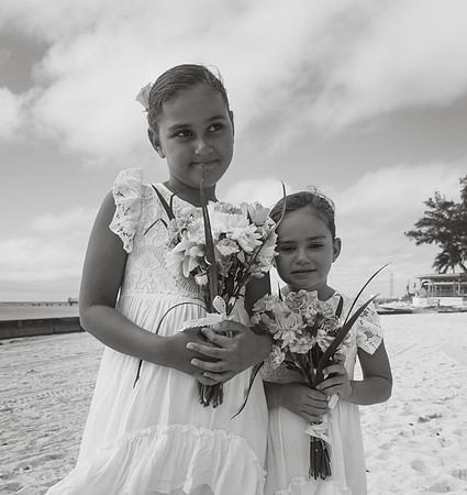 2023-11-28 Adriana and Francesco  Higgs  Beach Wedding Vow Renewal_-33
