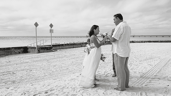 2023-11-28 Adriana and Francesco  Higgs  Beach Wedding Vow Renewal_-44