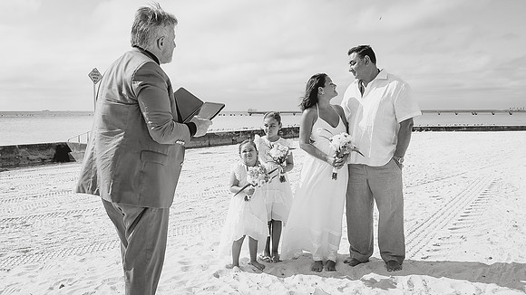 2023-11-28 Adriana and Francesco  Higgs  Beach Wedding Vow Renewal_-45