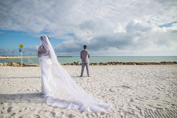 2023-11-25 Tatiana and Alan Higgs  Beach Wedding_-7