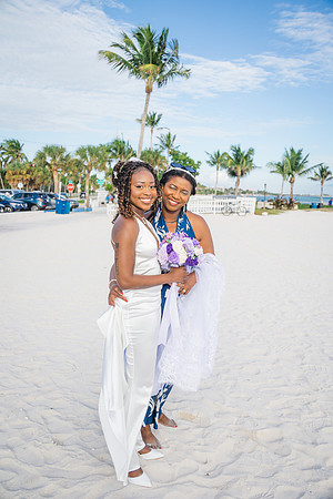 2023-11-25 Tatiana and Alan Higgs  Beach Wedding_-17