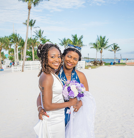2023-11-25 Tatiana and Alan Higgs  Beach Wedding_-19