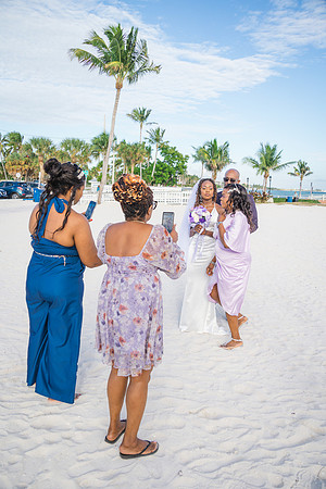 2023-11-25 Tatiana and Alan Higgs  Beach Wedding_-21