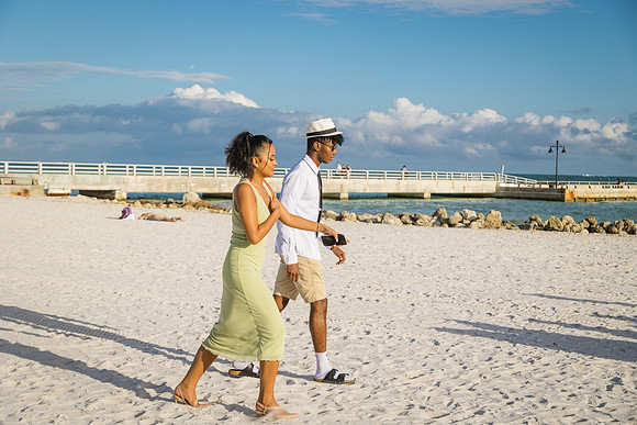 2023-11-25 Tatiana and Alan Higgs  Beach Wedding_-37