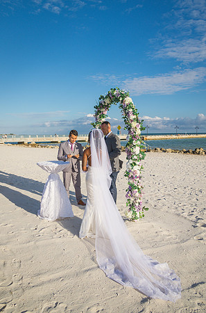 2023-11-25 Tatiana and Alan Higgs  Beach Wedding_-52