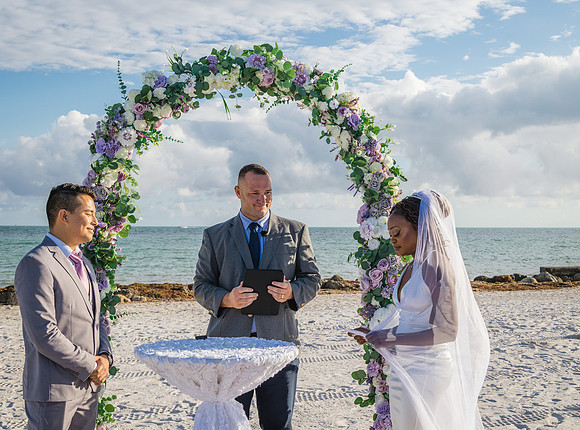 2023-11-25 Tatiana and Alan Higgs  Beach Wedding_-61