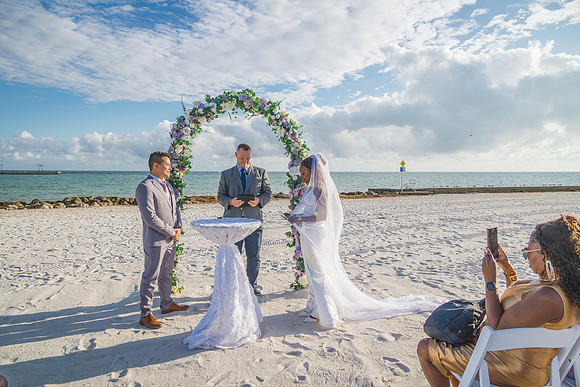 2023-11-25 Tatiana and Alan Higgs  Beach Wedding_-60