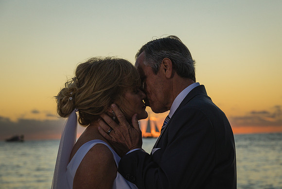 2023-12-31 Richard  and Charolette Sunset Wedding_-173