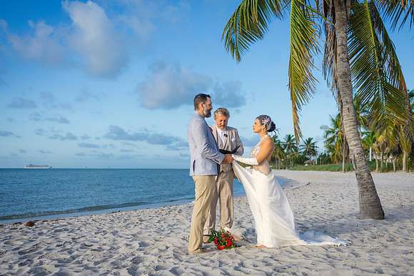 2023-12-09  Smathers Beach Wedding, Key West Sunrise Wedding-7906
