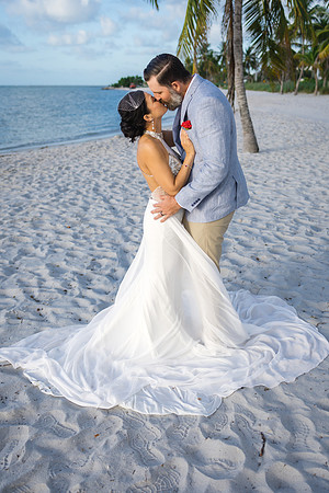2023-12-09  Smathers Beach Wedding, Key West Sunrise Wedding-8067