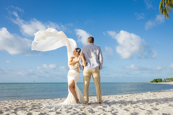 2023-12-09  Smathers Beach Wedding, Key West Sunrise Wedding-8148