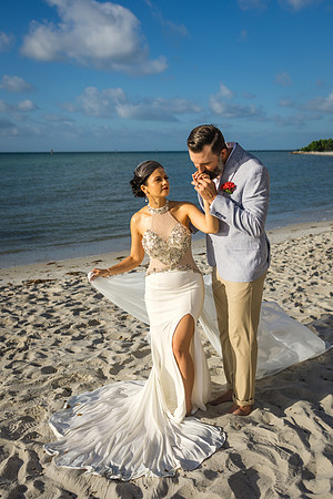 2023-12-09  Smathers Beach Wedding, Key West Sunrise Wedding-8276