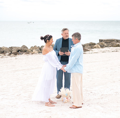 2023-12-29 Jill and Joel Higgs Beach Wedding-30