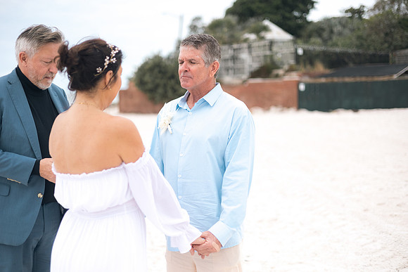 2023-12-29 Jill and Joel Higgs Beach Wedding-33