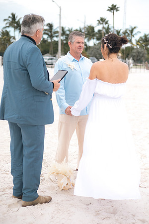 2023-12-29 Jill and Joel Higgs Beach Wedding-36