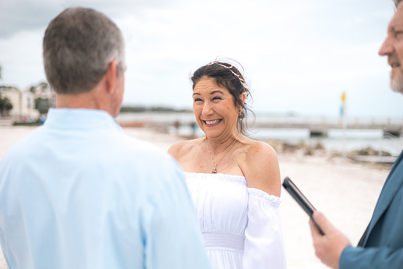2023-12-29 Jill and Joel Higgs Beach Wedding-39