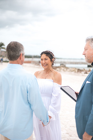 2023-12-29 Jill and Joel Higgs Beach Wedding-42
