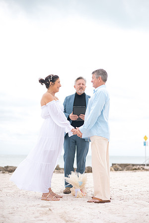 2023-12-29 Jill and Joel Higgs Beach Wedding-47
