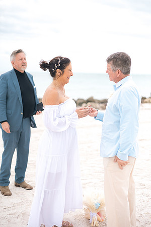 2023-12-29 Jill and Joel Higgs Beach Wedding-53