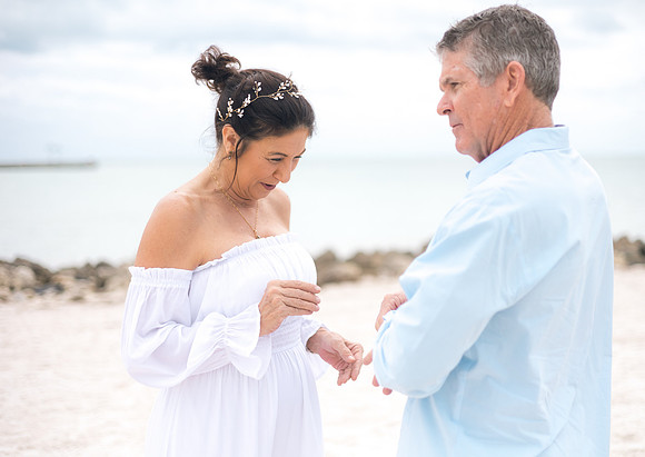 2023-12-29 Jill and Joel Higgs Beach Wedding-64