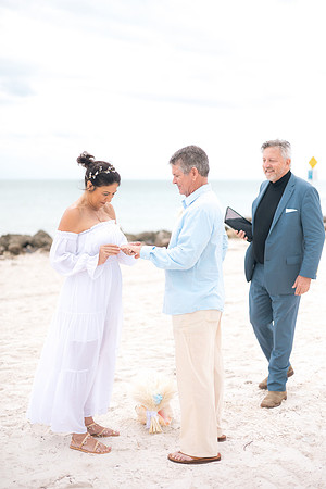 2023-12-29 Jill and Joel Higgs Beach Wedding-65