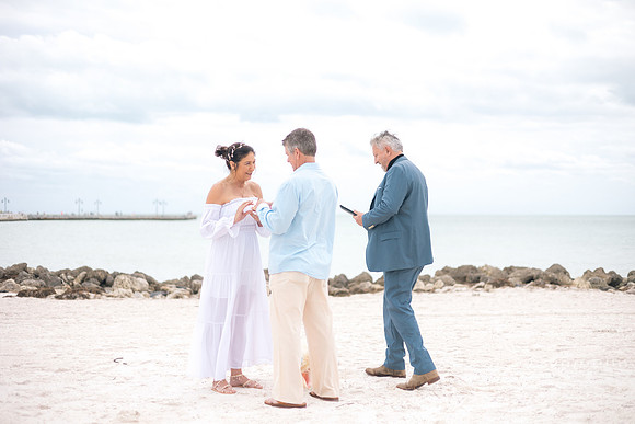 2023-12-29 Jill and Joel Higgs Beach Wedding-74