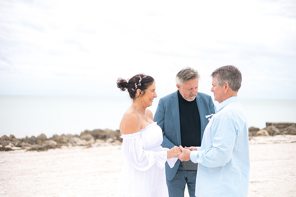 2023-12-29 Jill and Joel Higgs Beach Wedding-88
