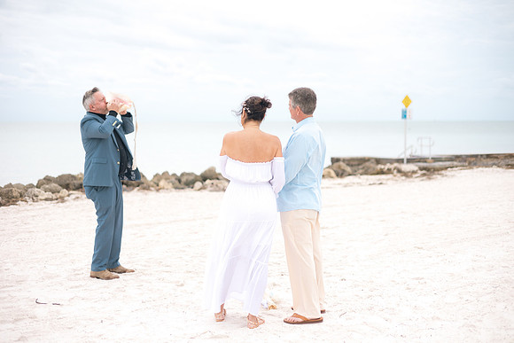 2023-12-29 Jill and Joel Higgs Beach Wedding-92