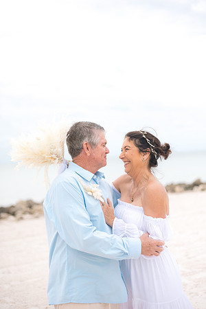 2023-12-29 Jill and Joel Higgs Beach Wedding-116