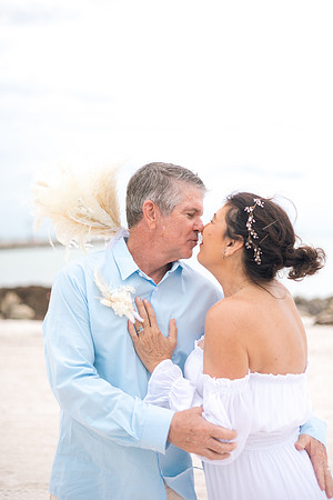 2023-12-29 Jill and Joel Higgs Beach Wedding-119