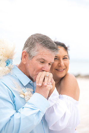 2023-12-29 Jill and Joel Higgs Beach Wedding-122