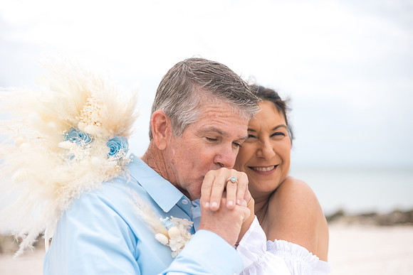 2023-12-29 Jill and Joel Higgs Beach Wedding-124