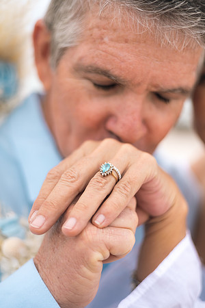2023-12-29 Jill and Joel Higgs Beach Wedding-125