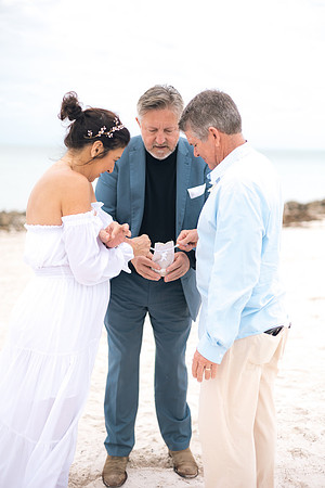 2023-12-29 Jill and Joel Higgs Beach Wedding-133