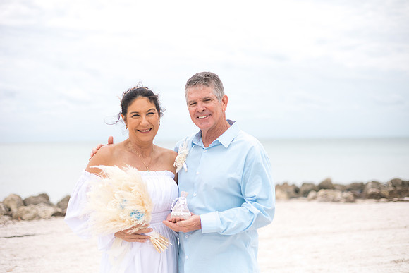 2023-12-29 Jill and Joel Higgs Beach Wedding-138