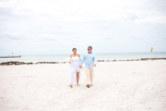 2023-12-29 Jill and Joel Higgs Beach Wedding-143