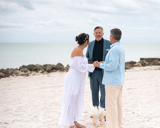 2023-12-29 Jill and Joel Higgs Beach Wedding-77