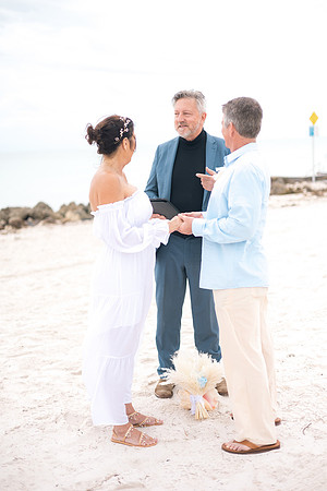 2023-12-29 Jill and Joel Higgs Beach Wedding-81